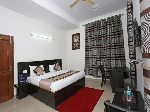 OYO 8910 Celeste Inn, Gautam Buddha Nagar