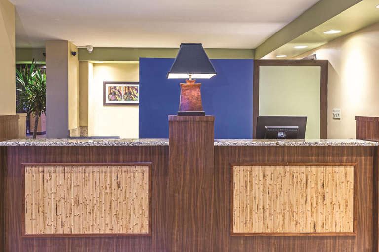 Public Area 3, La Quinta Inn & Suites by Wyndham Cocoa Beach Oceanfront, Brevard