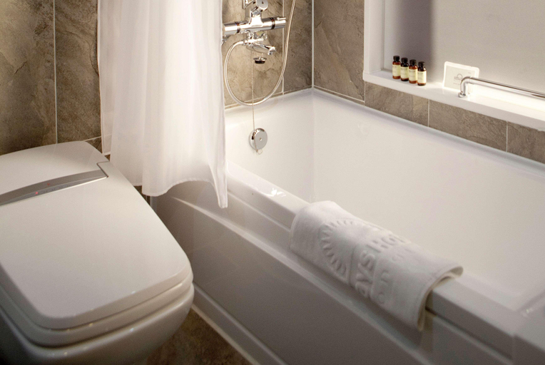 Bathroom, Days Hotel Dongtan, Hwaseong