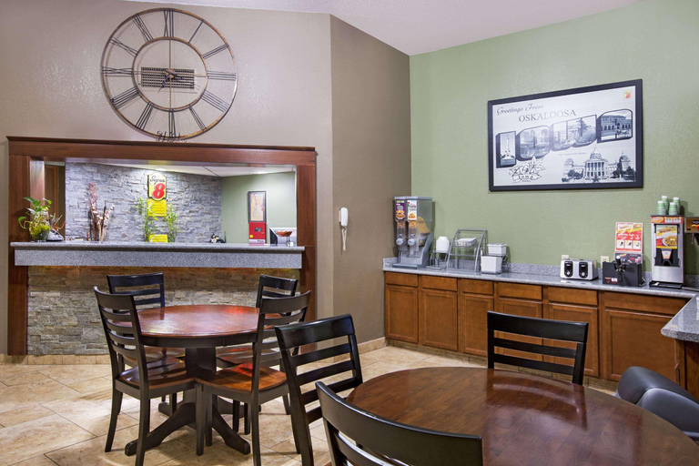Public Area 3, Quality Inn Oskaloosa, Mahaska