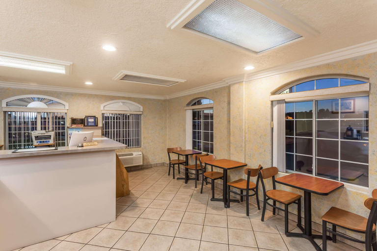 Public Area 2, Travelodge Victorville, San Bernardino
