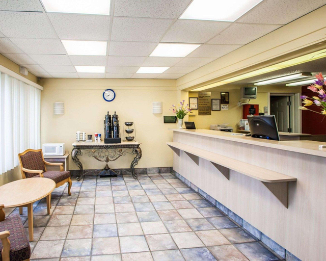 Public Area 5, Rodeway Inn St. Charles, Saint Charles