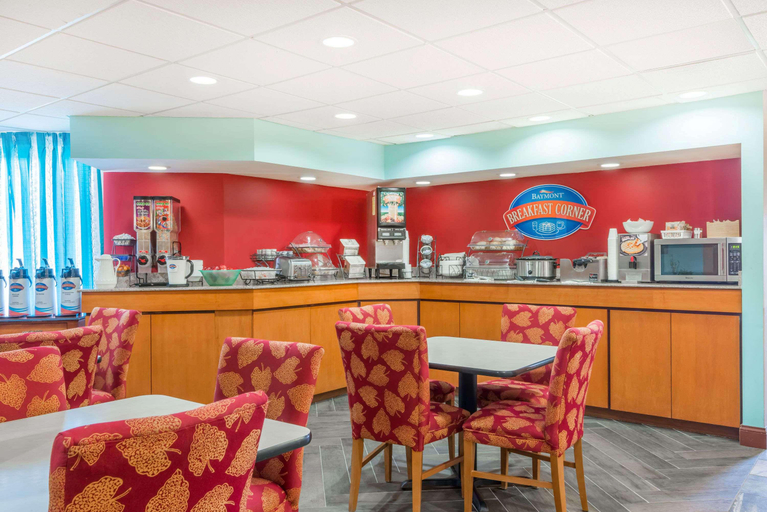 Public Area 2, Baymont by Wyndham Greensburg, Decatur