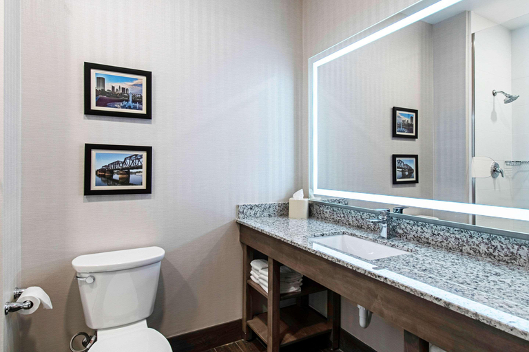 Bathroom 5, Comfort Suites Grove City - Columbus South, Franklin