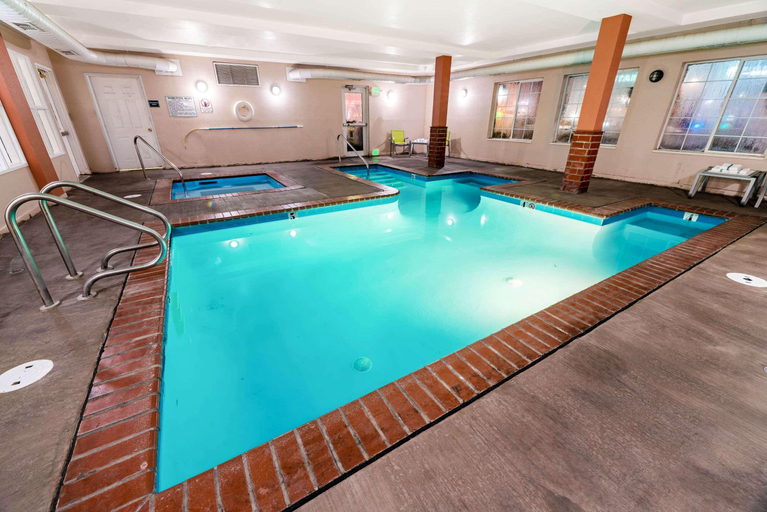 Sport & Beauty 5, La Quinta Inn Suites By Wyndham Fruita, Mesa