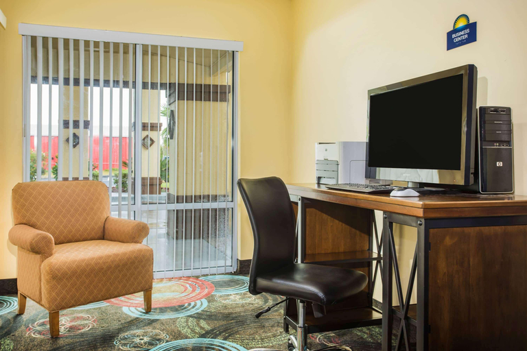 Public Area 2, Sleep Inn & Suites Foley - Gulf Shores North, Baldwin