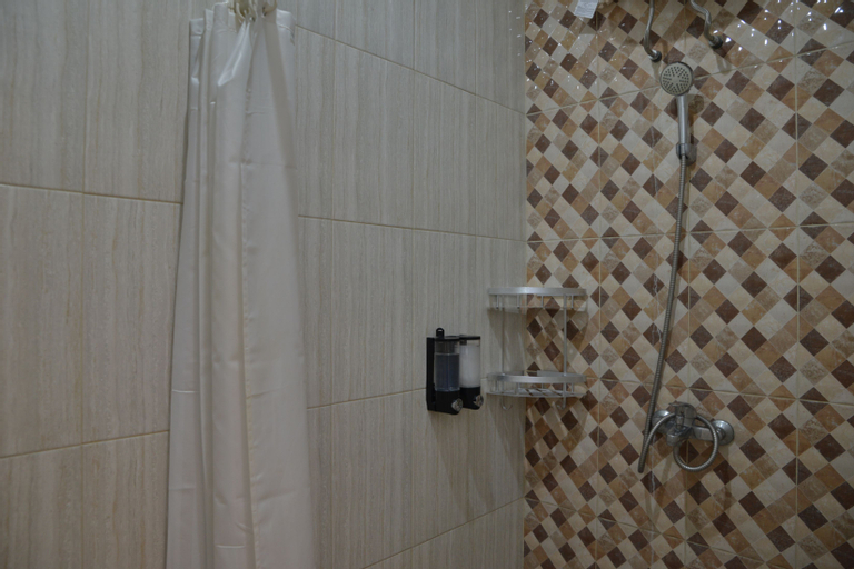 Bathroom 25