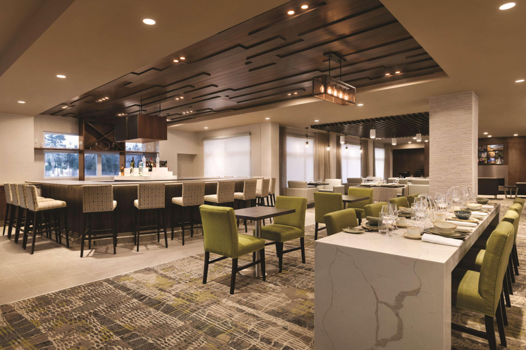 Food & Drinks 5, Radisson Kingswood Hotel Suites Fredericton Nb, York