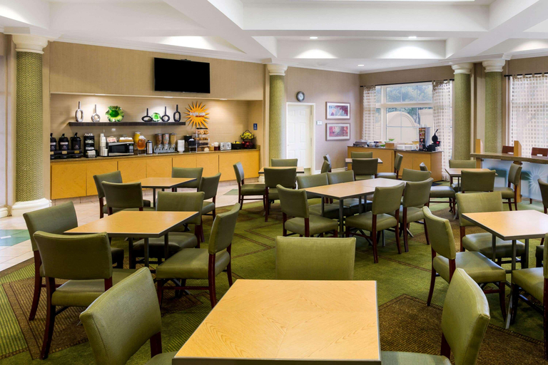 Food & Drinks 5, Fairfield Inn & Suites by Marriott Austin Southwest, Travis