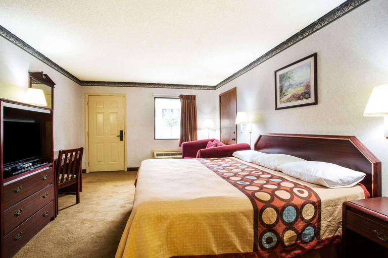 Bedroom 3, Super 8 by Wyndham Griffin, Spalding