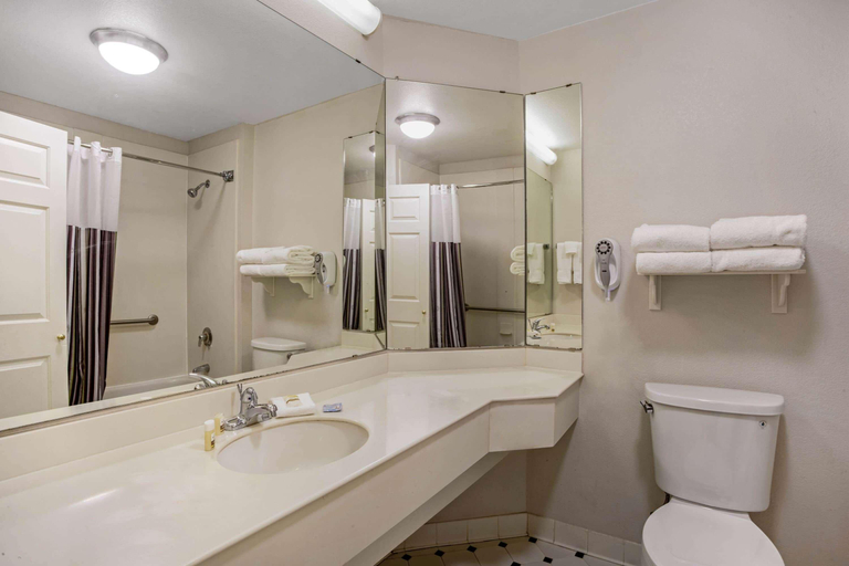 Bathroom 4, La Quinta Winston Salem, Forsyth
