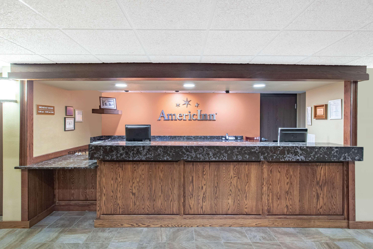 Public Area 2, AmericInn by Wyndham Ottumwa, Wapello