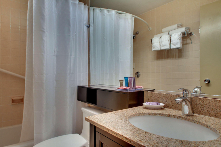Bathroom 4, Inn at Historic Concord, Middlesex