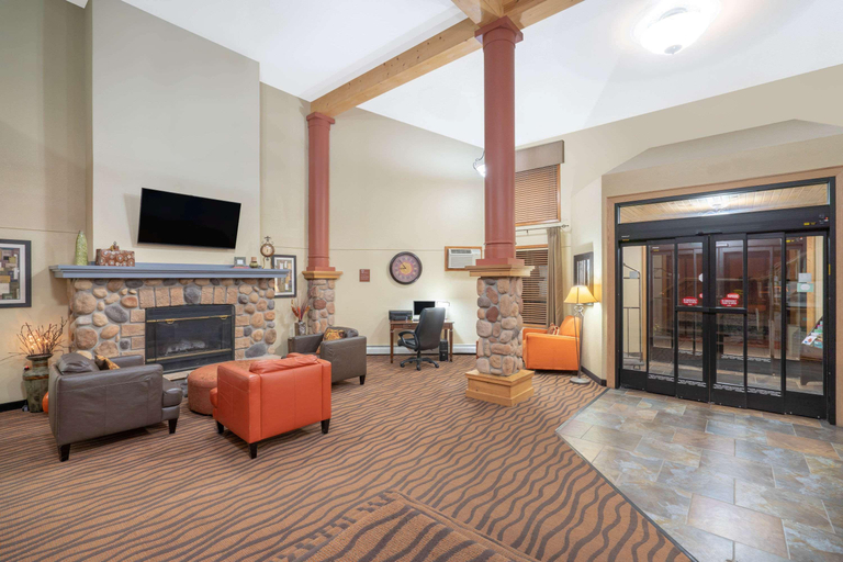 Public Area 2, AmericInn by Wyndham Rogers, Hennepin