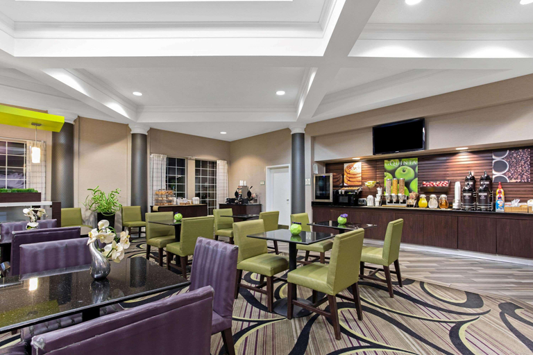 Public Area 2, La Quinta Inn & Suites by Wyndham Birmingham Homewood, Jefferson