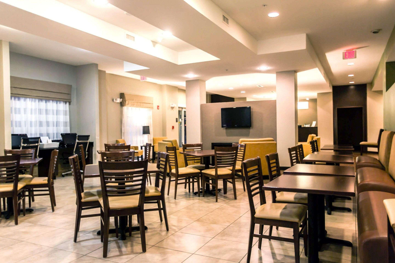 Food & Drinks 5, Sleep Inn & Suites Marion, Perry