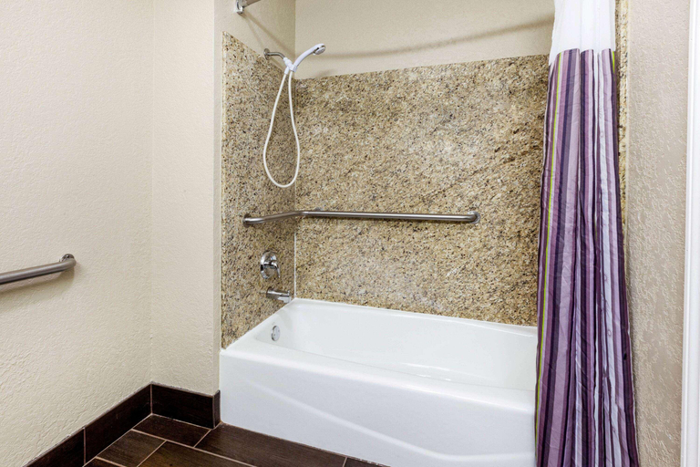 Bathroom 4, La Quinta Inn by Wyndham Sandusky near Cedar Point, Erie