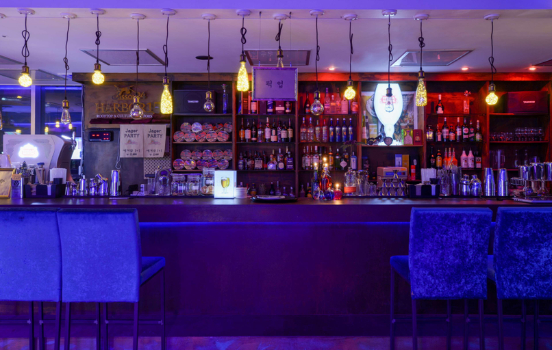 Public Area 4, Harbor Park Hotel, Jung