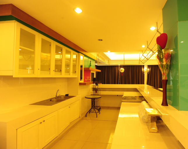 Public Area 2, Chaleena Princess Ramkhamhaeng, Bang Kapi