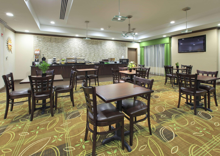 Food & Drinks 5, La Quinta Inn & Suites by Wyndham Memphis Wolfchase, Shelby