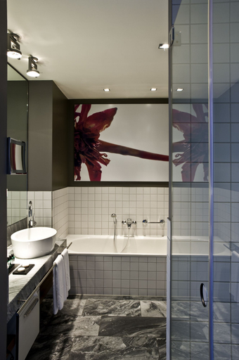 Bathroom 5, Sofitel Am Alten Wall Hamburg Hotel, Hamburg
