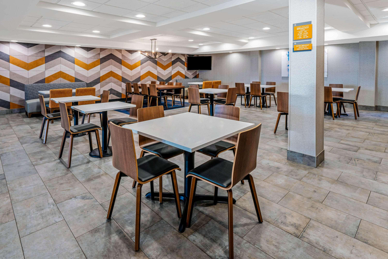 Food & Drinks 5, La Quinta Inn & Suites Kennewick, Benton