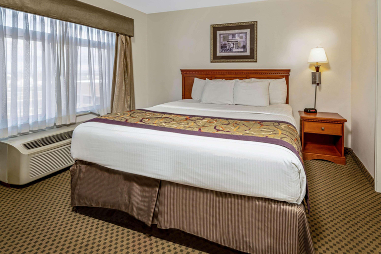 Bedroom 3, La Quinta Inn & Suites Kennewick, Benton