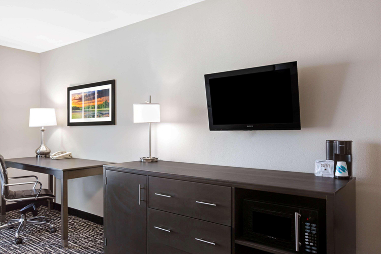 Bedroom 3, La Quinta Inn & Suites Pharr North Mcallen, Hidalgo