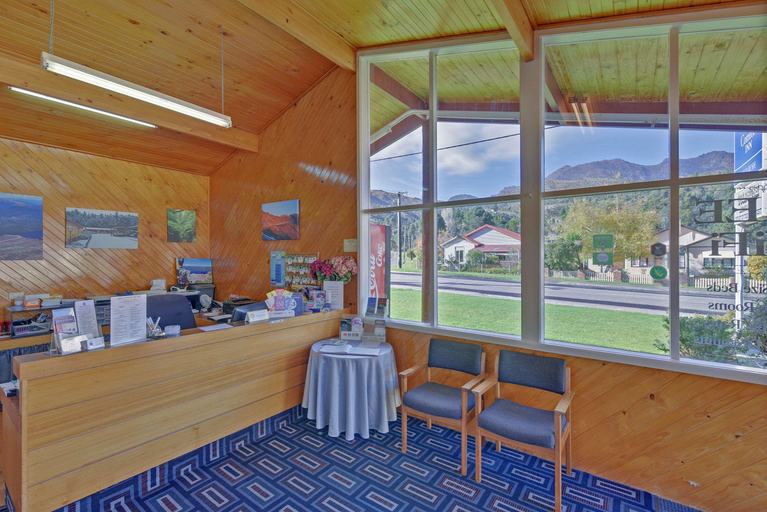 Public Area 2, Gold Rush Inn, West Coast