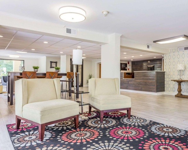 Public Area 2, Quality Inn Mt. Pleasant, Charleston