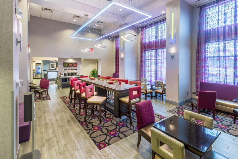Food & Drinks 5, Hampton Inn & Suites Dublin, Laurens