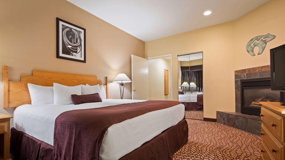 Bedroom 3, Best Western Turquoise Inn & Suites, Montezuma