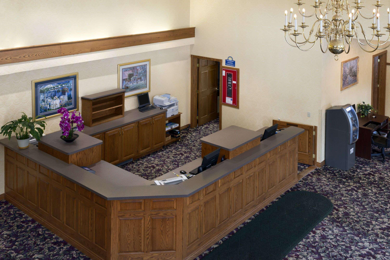 Public Area, Days Inn by Wyndham Grayling, Crawford