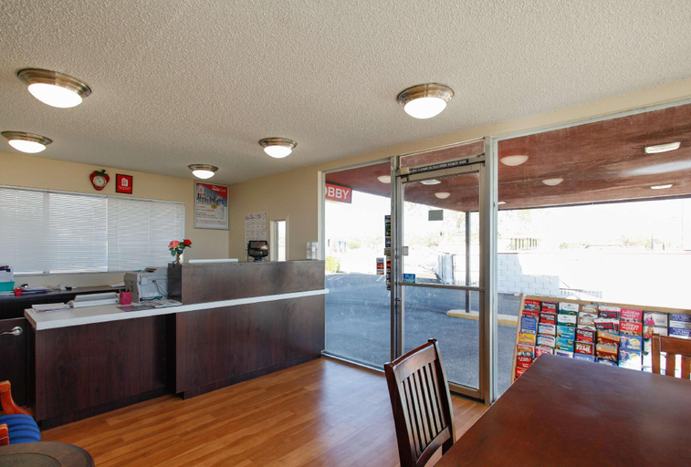 Public Area 2, Red Roof Inn Mojave, Kern