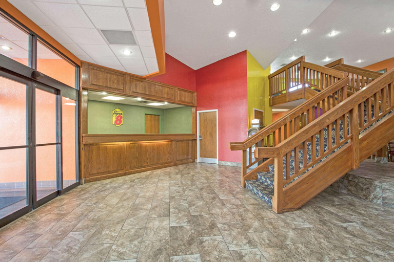 Public Area 2, Super 8 by Wyndham Mason, Warren
