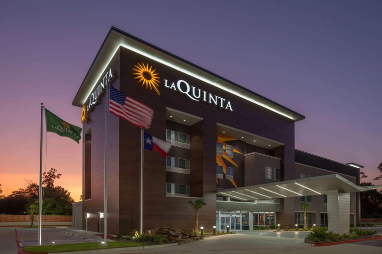 Exterior & Views 2, La Quinta Inn & Suites Houston East Sheldon Road, Houston