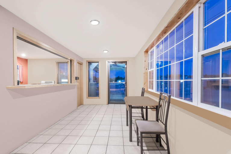 Public Area 2, Super 8 by Wyndham Belle Fourche SD, Butte
