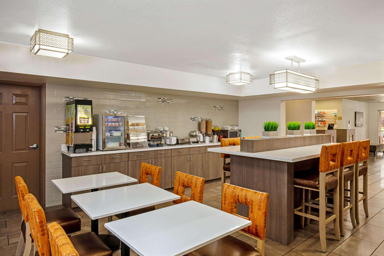 Others 4, La Quinta Las Vegas Redrock, Clark