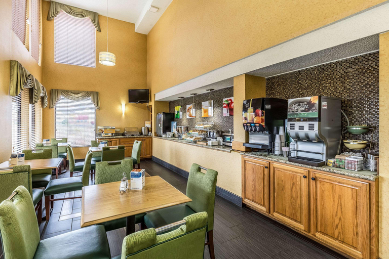 Food & Drinks 5, Quality Inn Historic Route 66, Phelps