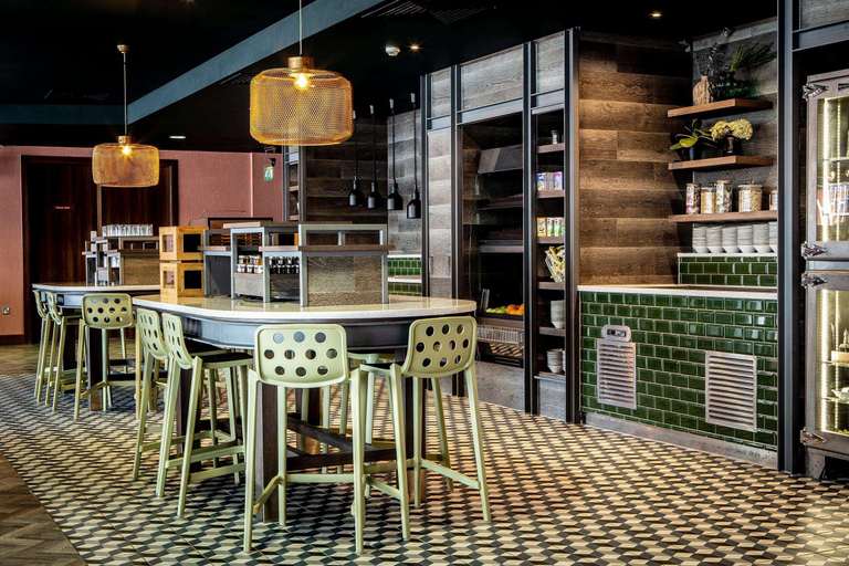 Food & Drinks 5, Waterfront Hotel Southport, Sefton