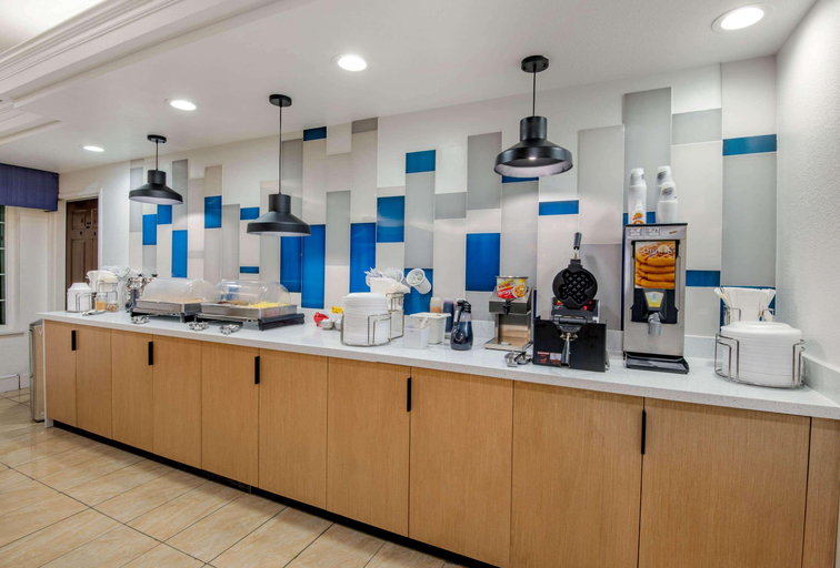 Food & Drinks 5, La Quinta Inn Suites By Wyndham Dalhart, Dallam