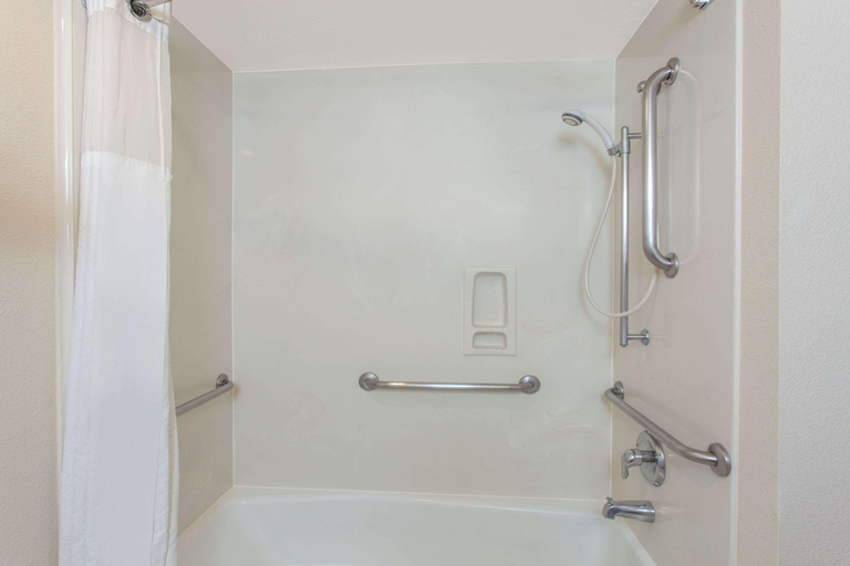 Bathroom 4, Ramada by Wyndham Fresno Northwest, Fresno
