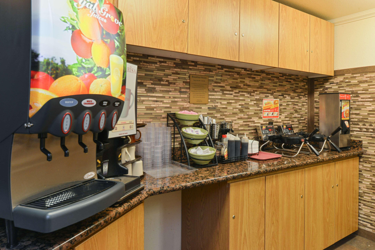 Food & Drinks 5, Best Western Plus Landmark Inn, Lincoln