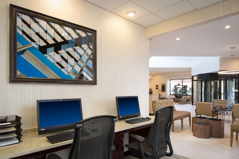 Public Area 3, Embassy Suites by Hilton Dallas Love Field, Dallas