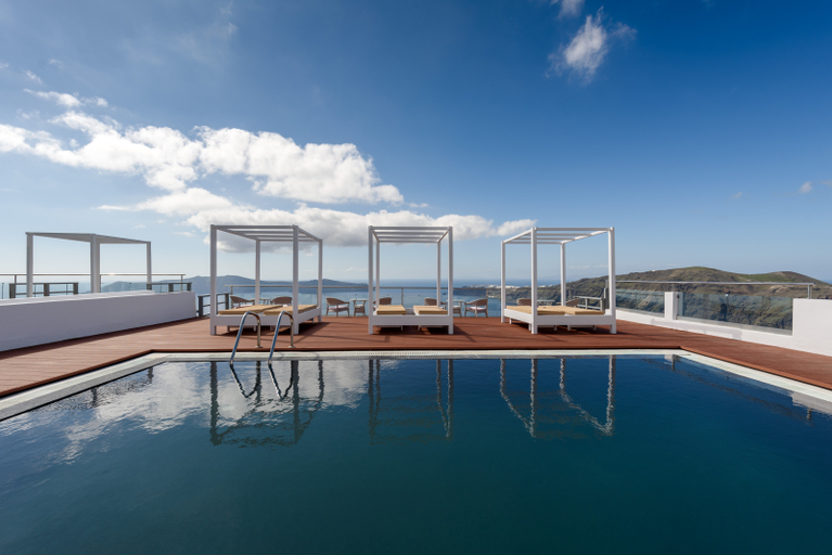 Sport & Beauty 4, Gizis Cliffside Suites, South Aegean
