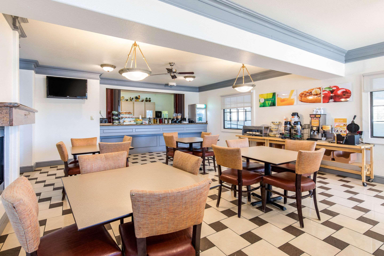 Public Area 2, Quality Inn & Suites Gallup , McKinley