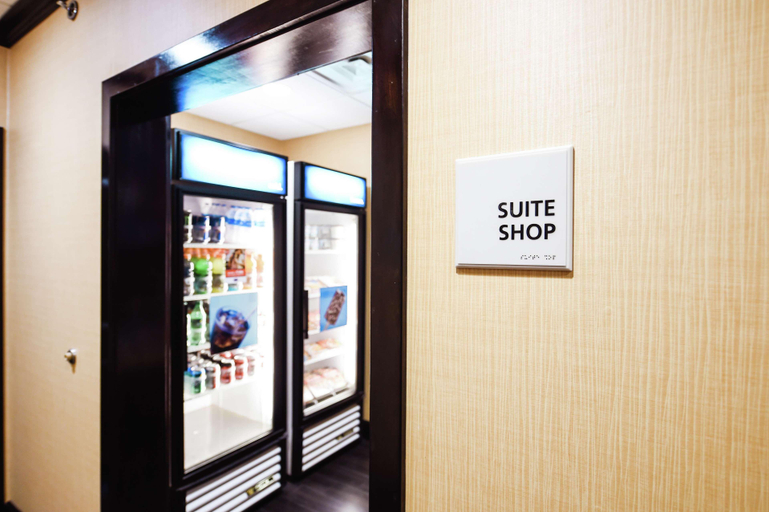 Public Area 2, Hampton Inn & Suites Pine Bluff, Jefferson