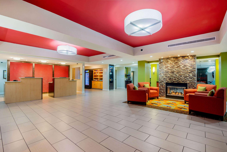 Public Area 2, La Quinta Inn & Suites Elkview - Charleston NE, Kanawha