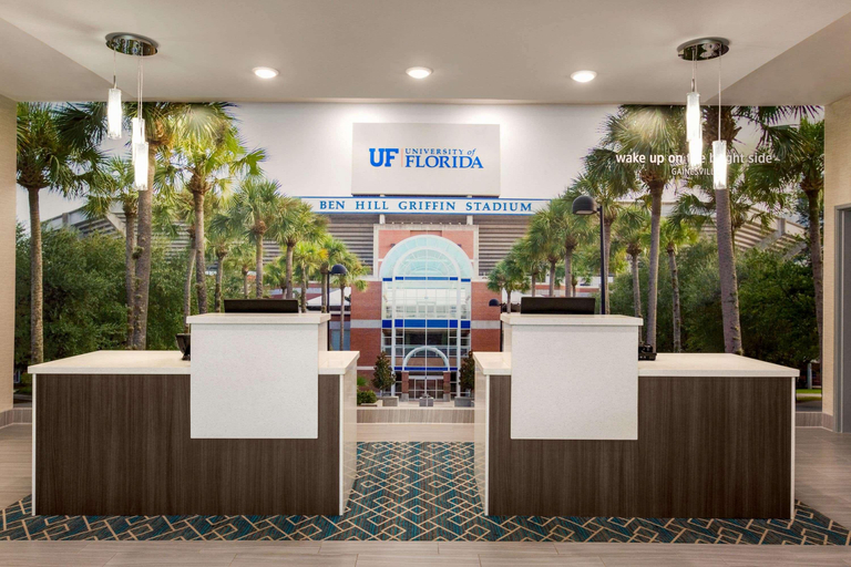 Public Area 2, La Quinta by Wyndham Gainesville, Alachua
