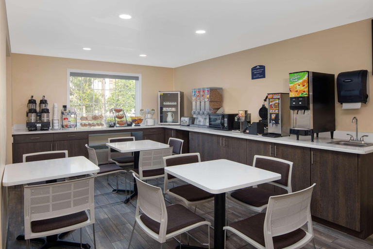 Public Area 2, Microtel Inn & Suites by Wyndham Columbia/Fort Jackson N, Richland